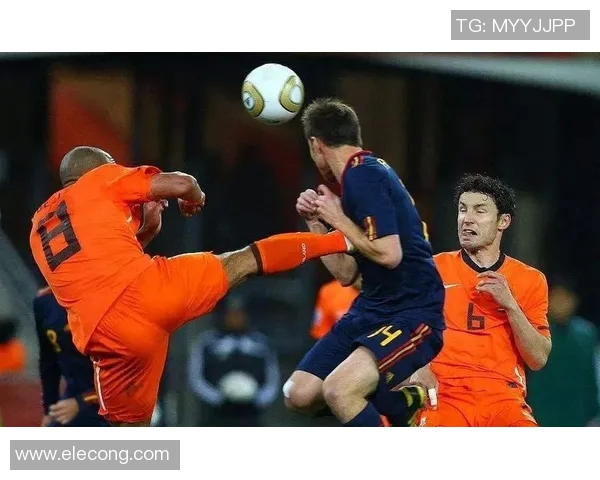 最喜欢在比赛中频繁犯规的足球明星盘点与分析